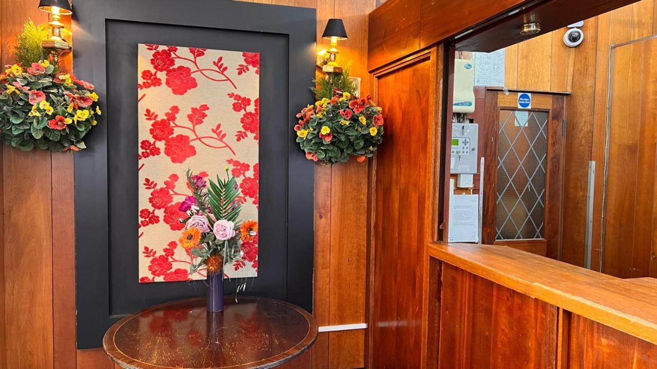 Gresham Hotel Bloomsbury London Exterior foto
